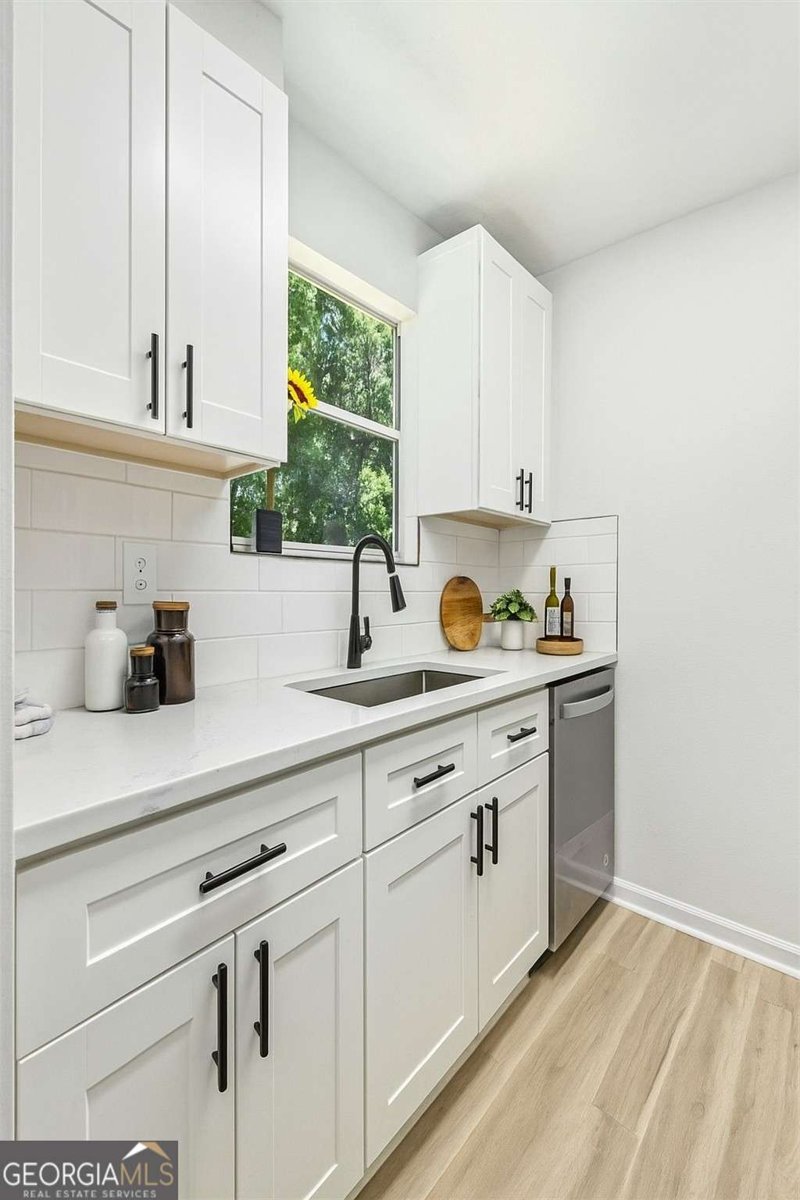 1721 Wee Kirk Road Atlanta - 5