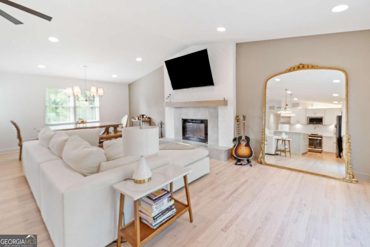 369 Arnold Mill Road Woodstock - 4