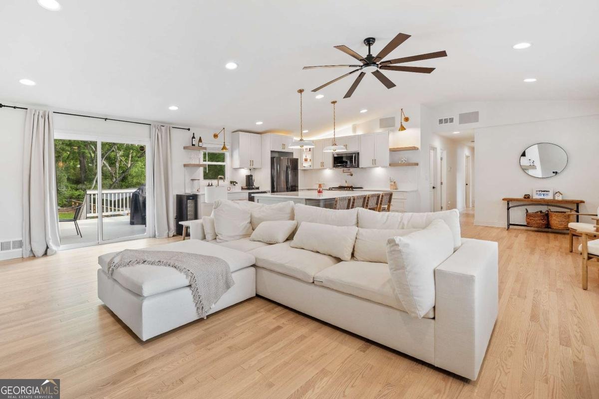 369 Arnold Mill Road Woodstock - 7