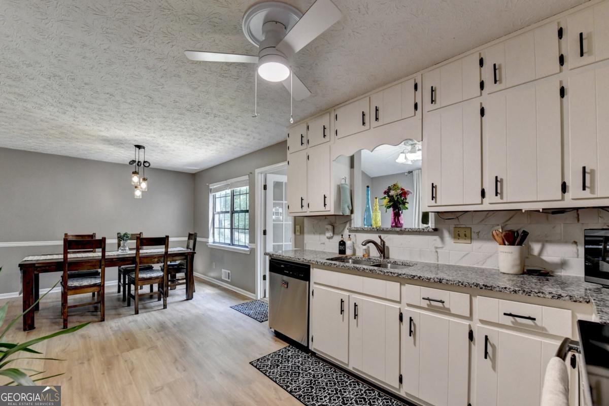 424 Comanche Trail Lawrenceville - 21