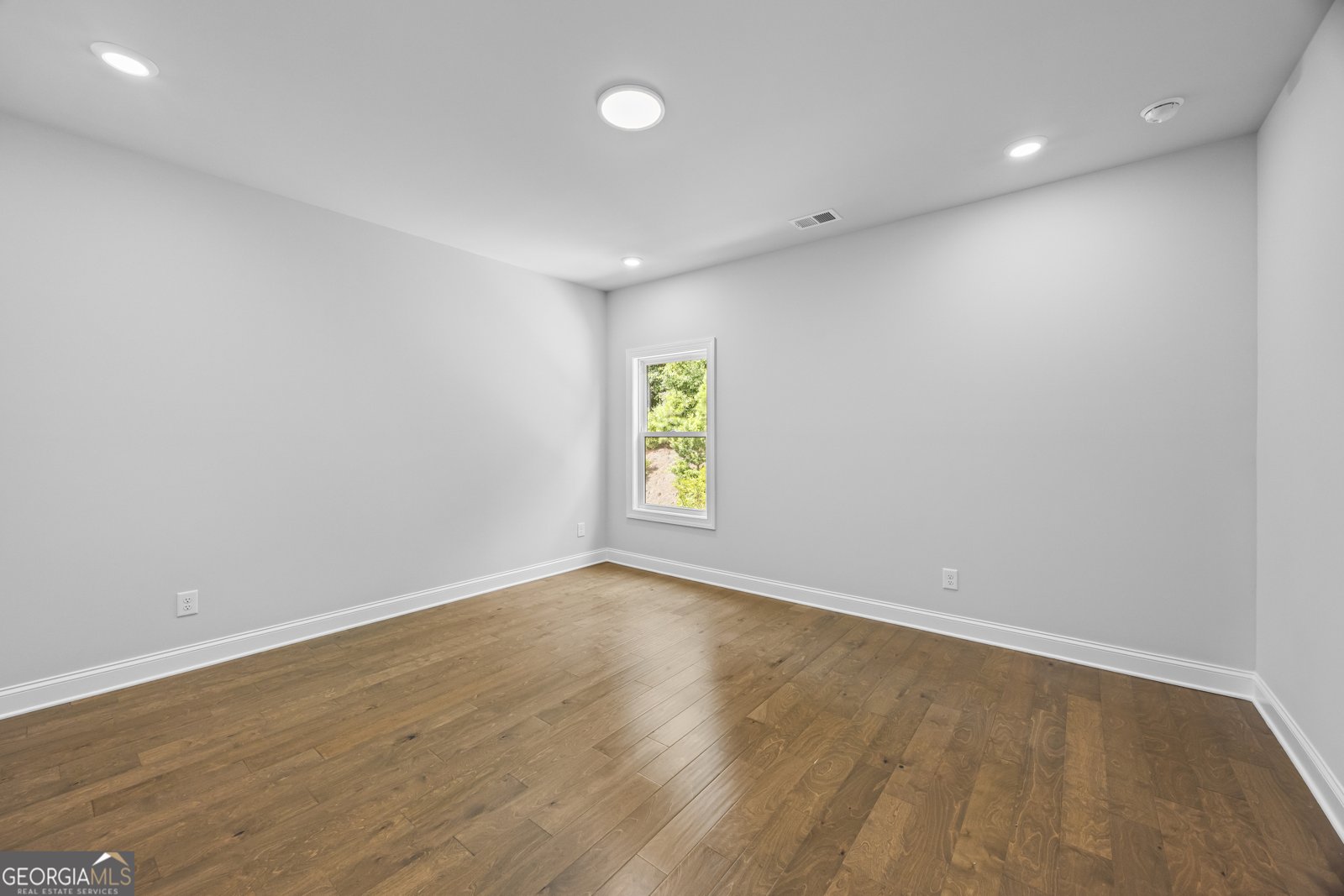 3900 White Street Suwanee - 27