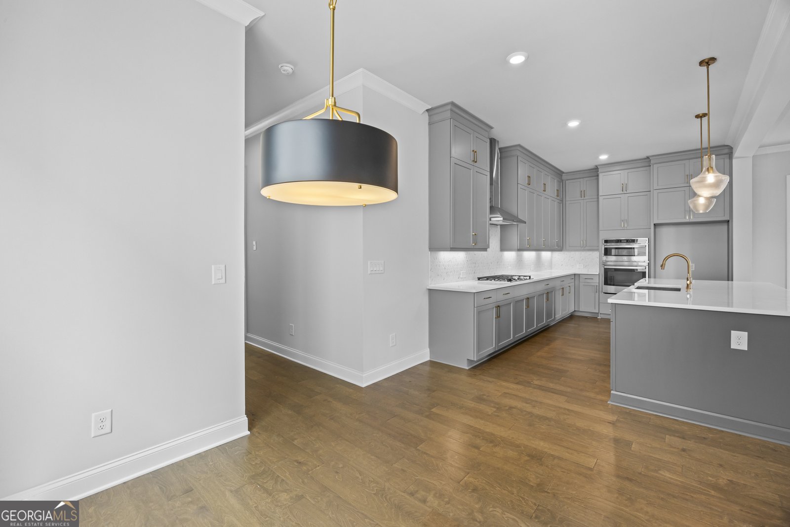 3900 White Street Suwanee - 39
