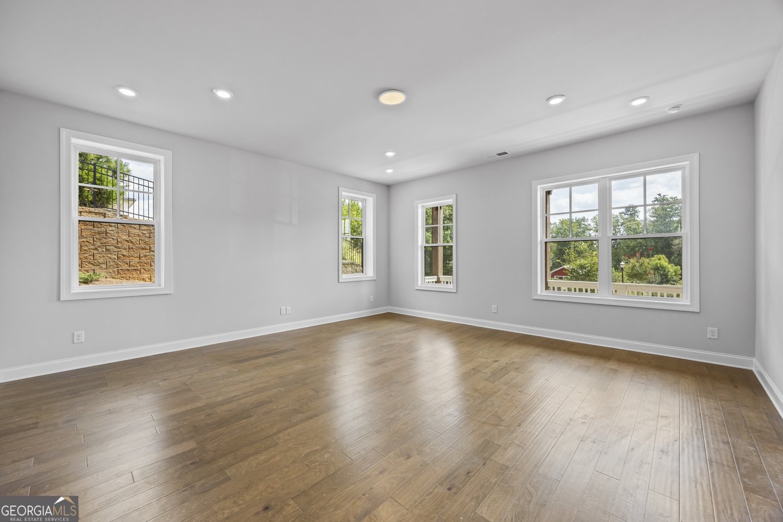 3900 White Street Suwanee - 48