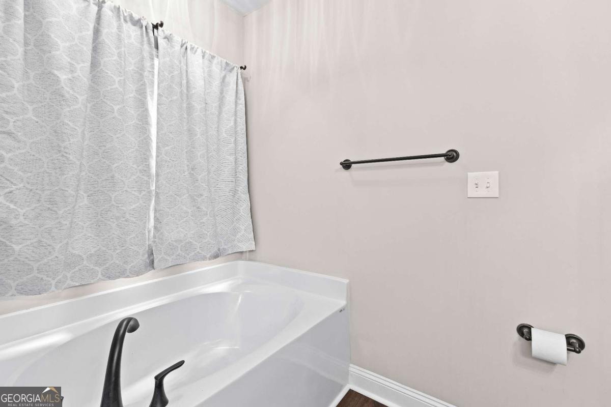 1505 Wisteria Drive West Point - 6