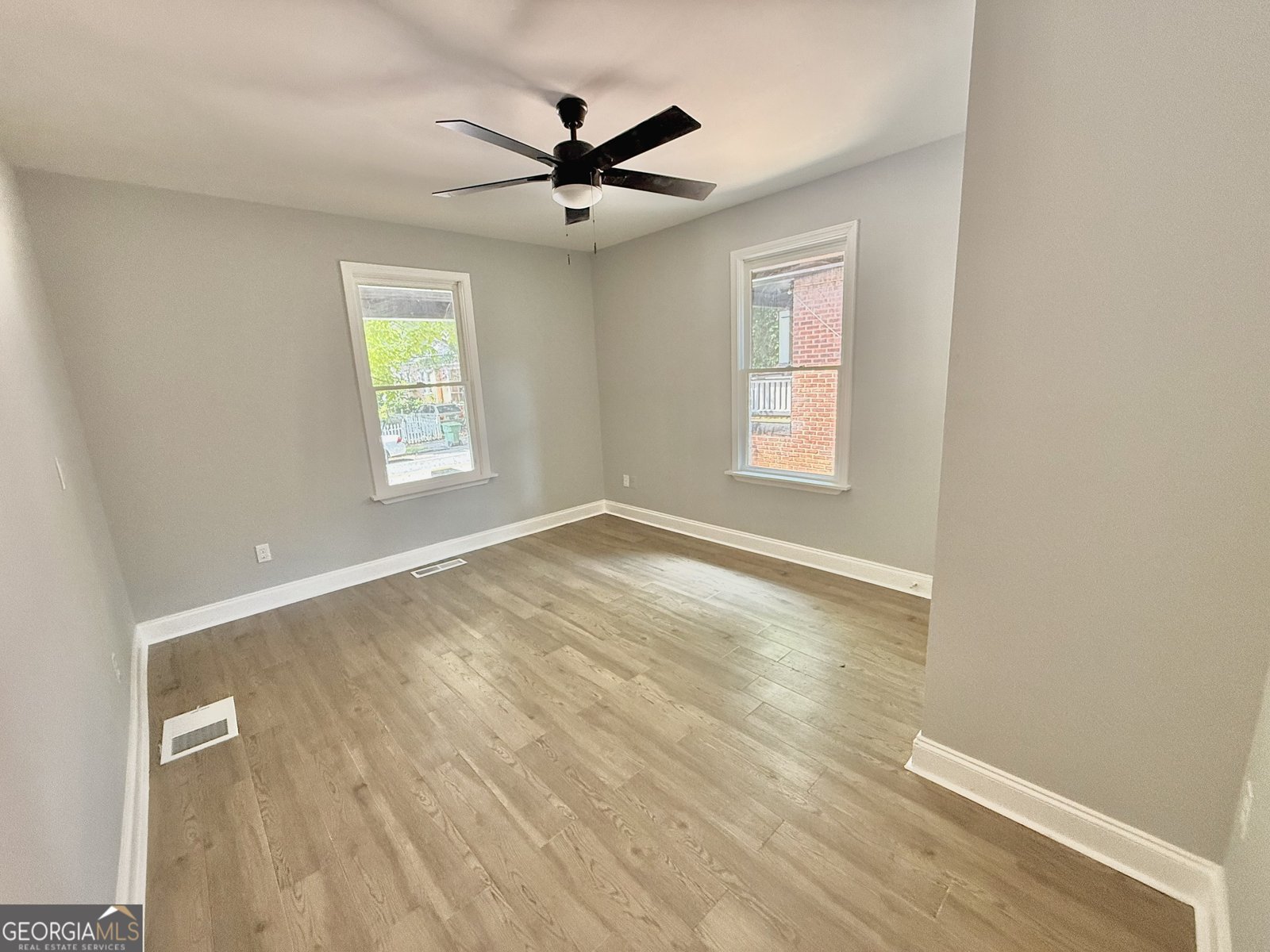 554 Lawton Street Atlanta - 9
