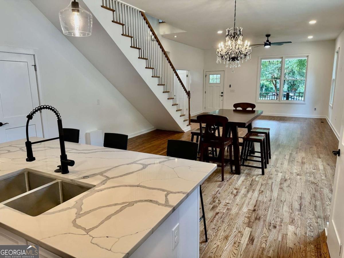 851 Dill Avenue Atlanta - 7