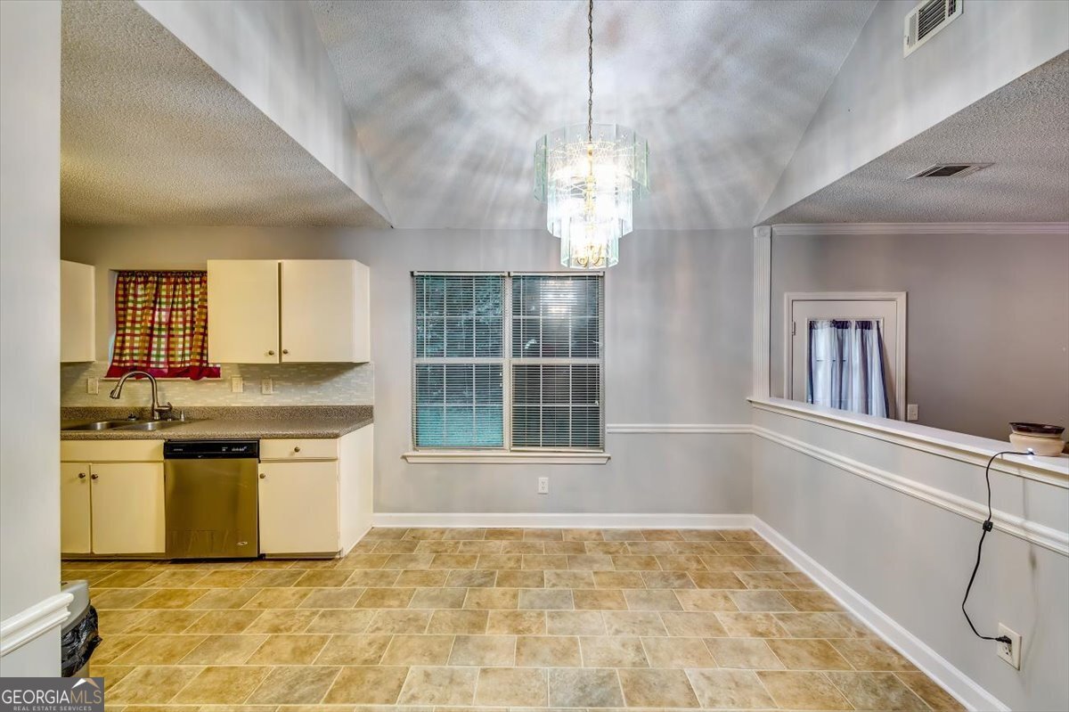 2493 WILLENHALL Way Lithonia - 6
