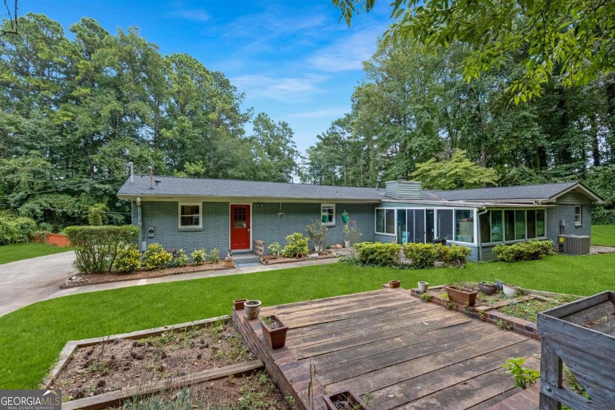 6101 Misty Valley Drive Acworth - 24