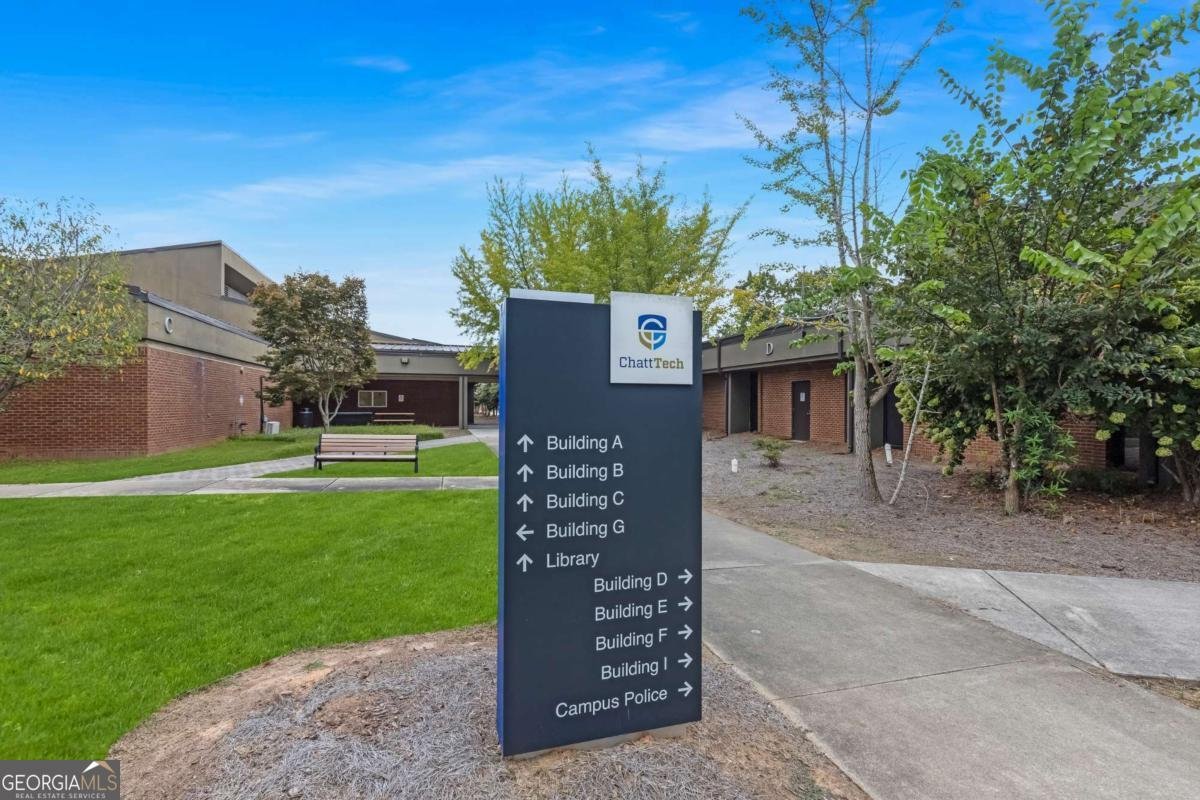 6101 Misty Valley Drive Acworth - 58