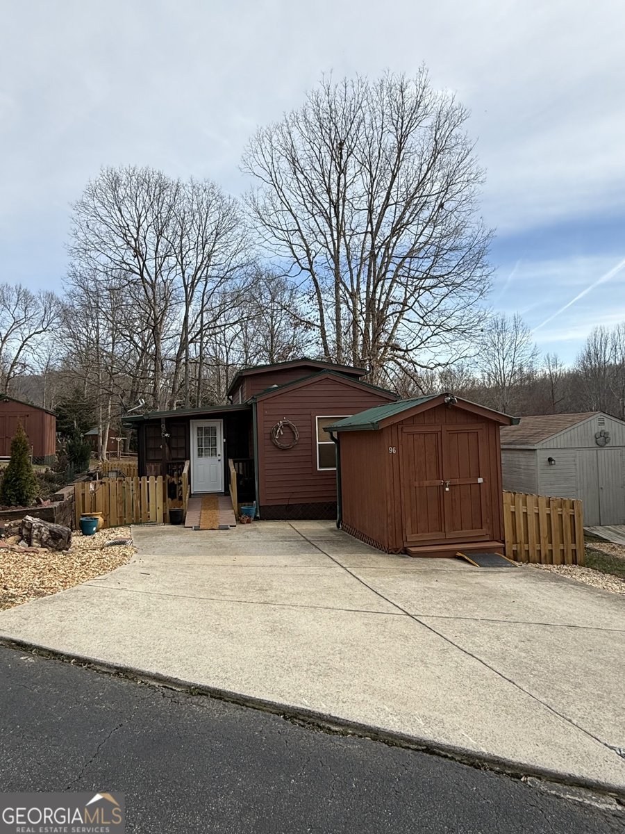 96 Stag Leap Drive Cleveland - 1
