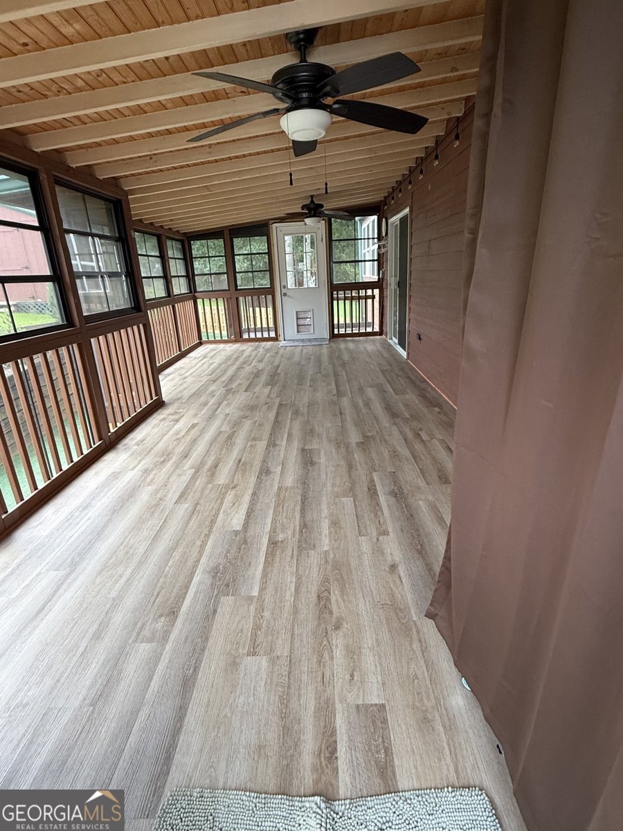 96 Stag Leap Drive Cleveland - 2