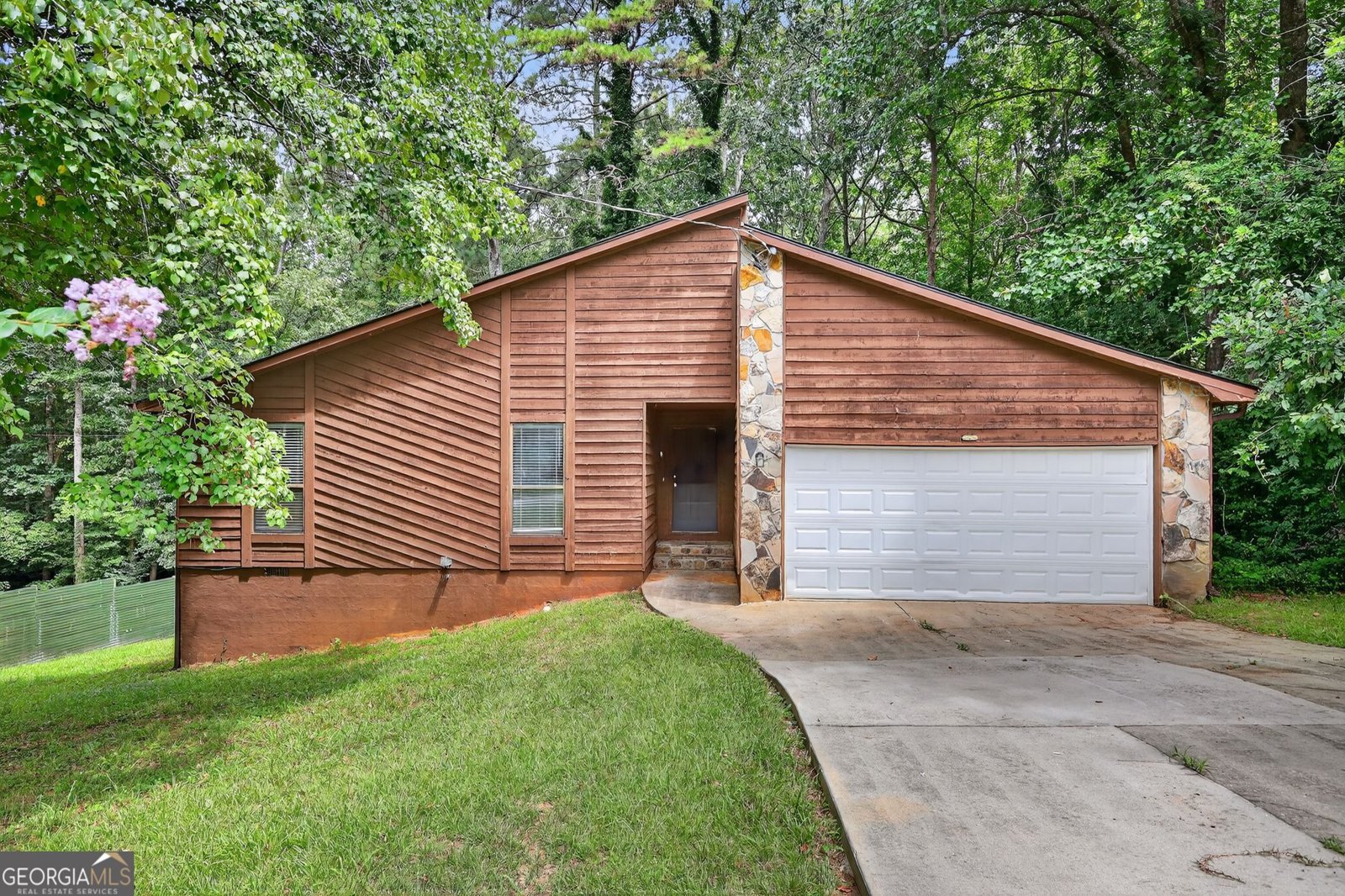 3216 Deshong Drive Stone Mountain - 2