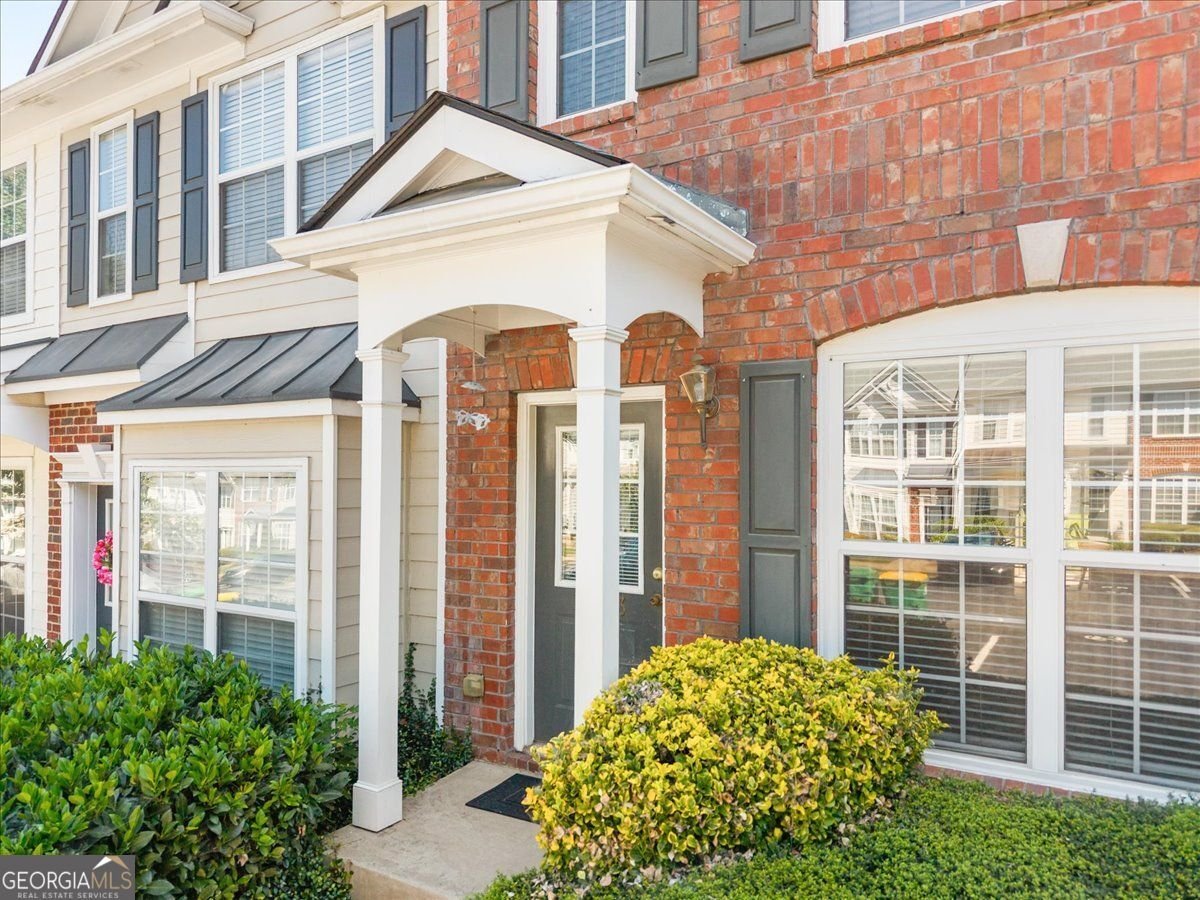 3263 Hidden Cove Circle Peachtree Corners - 2