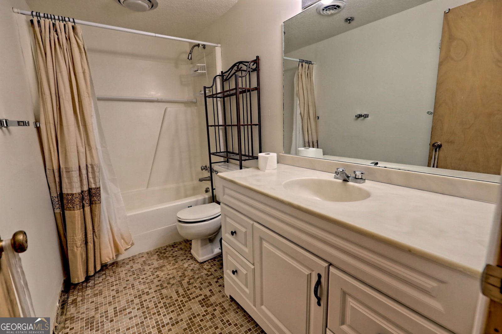 239 Shakespeare Unit 317 Drive Clayton - 18