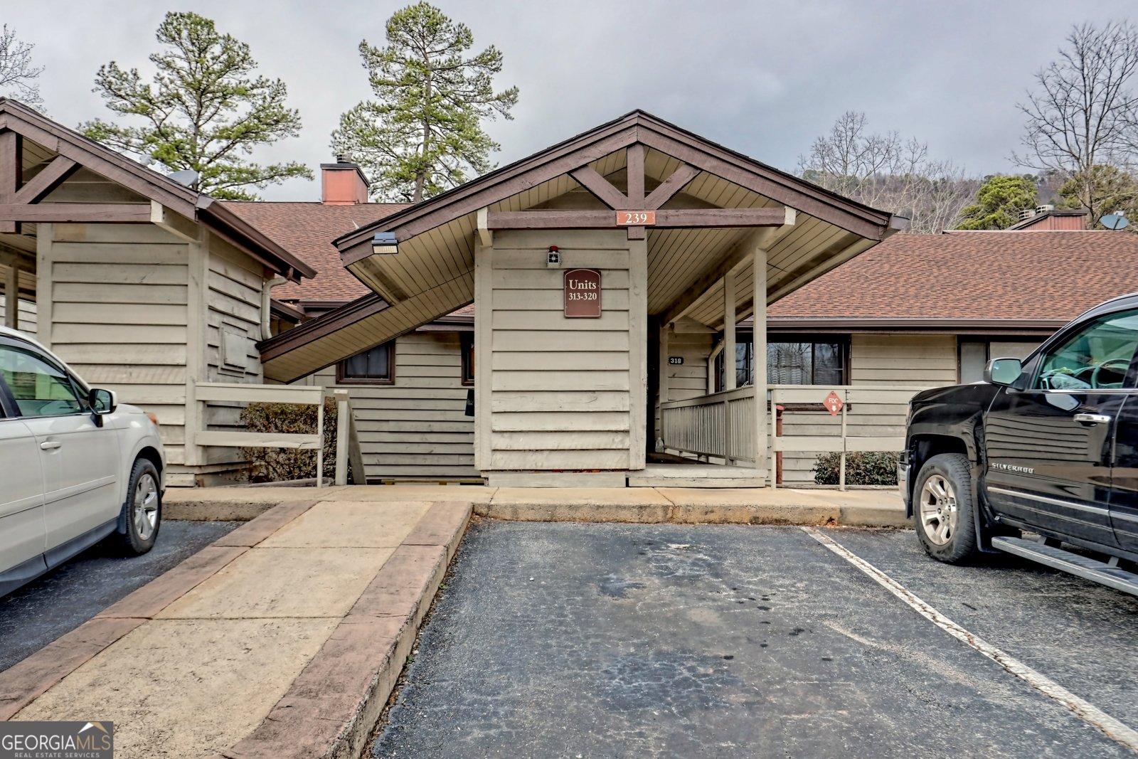 239 Shakespeare Unit 317 Drive Clayton - 7