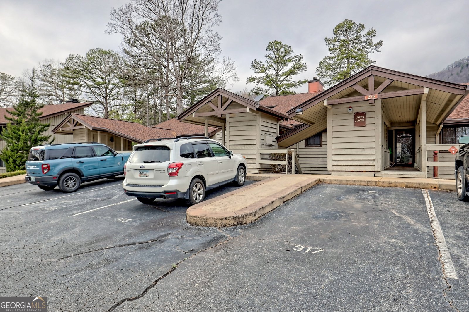 239 Shakespeare Unit 317 Drive Clayton - 8