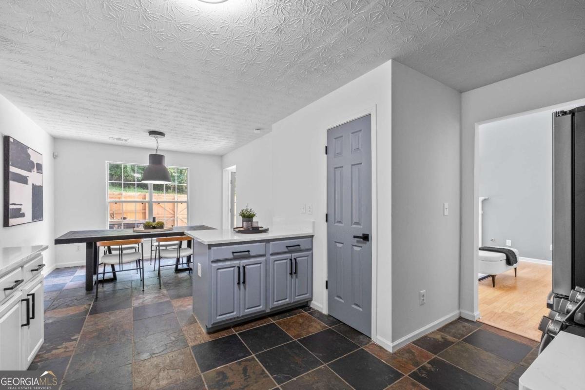 1484 GATES Circle Atlanta - 2