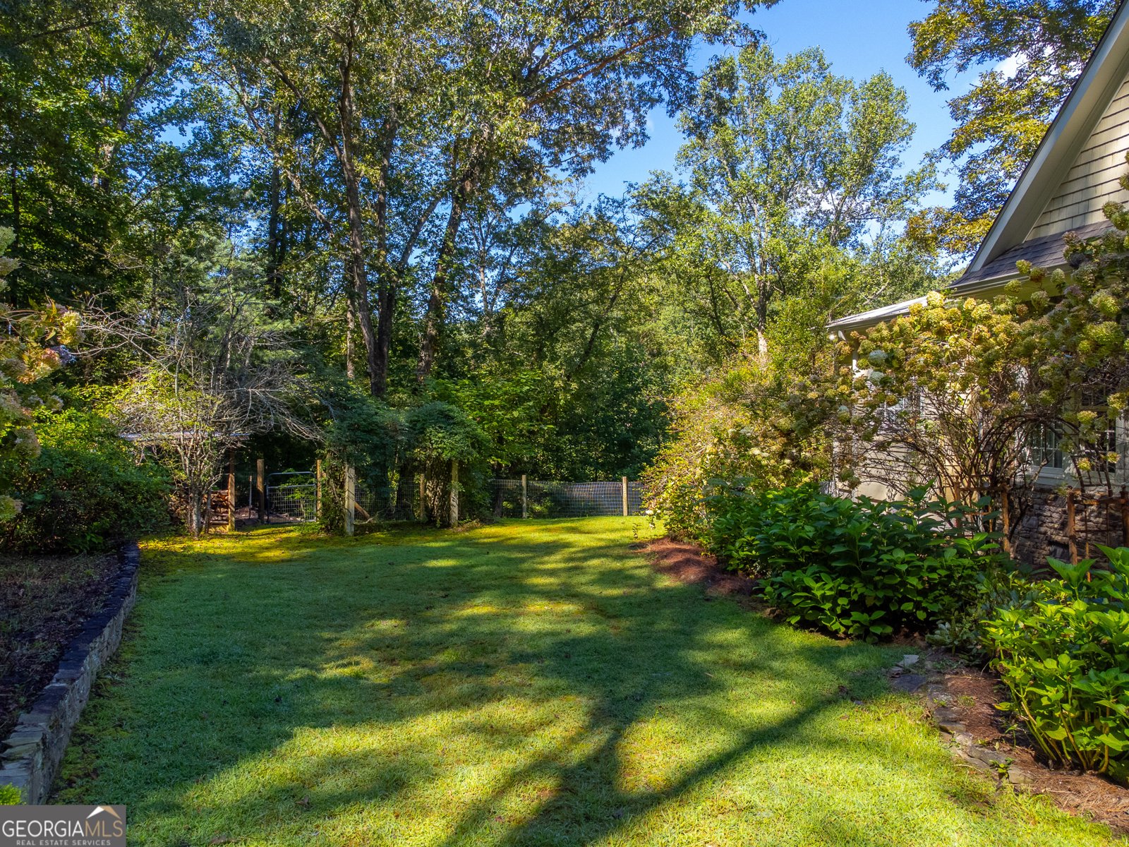 166 Harrington Court Clayton - 17