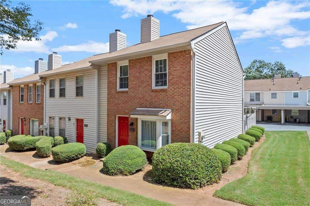 222 Mill Creek Place Roswell - 3