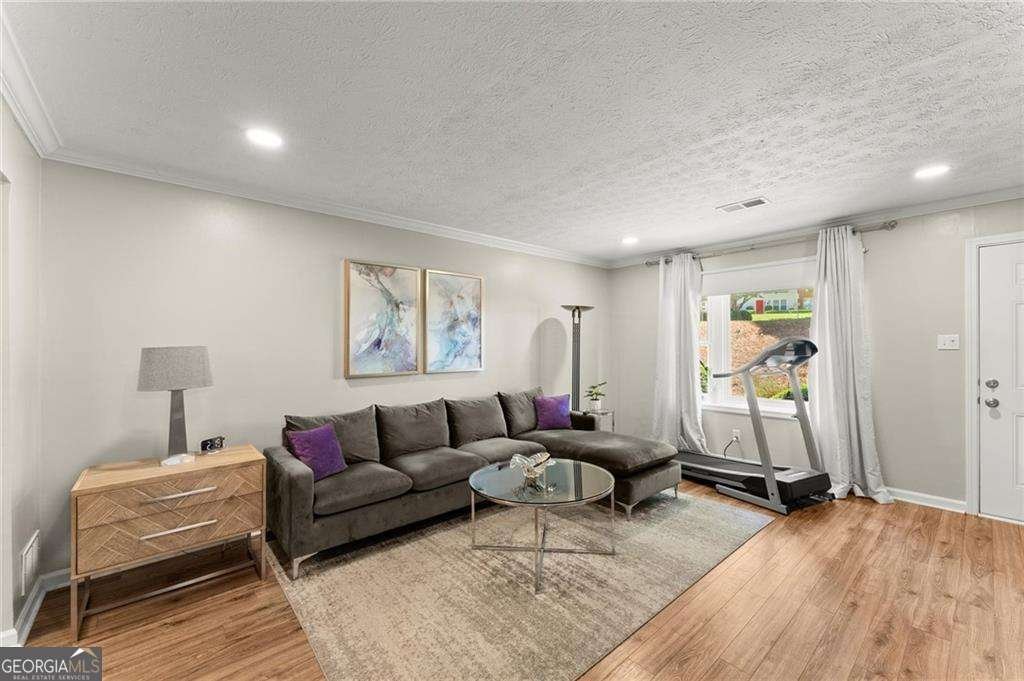 222 Mill Creek Place Roswell - 6