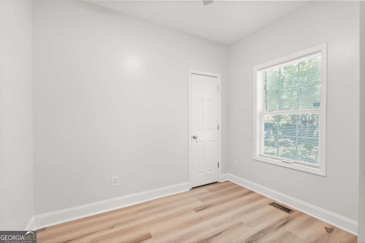 75 JOHNSON Road Atlanta - 27