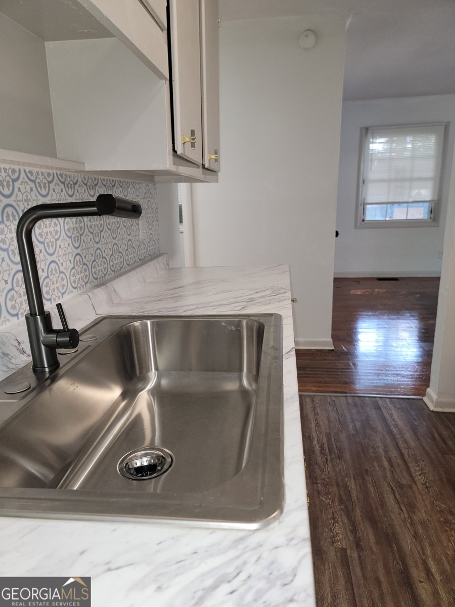 210 Oak Drive Atlanta - 10