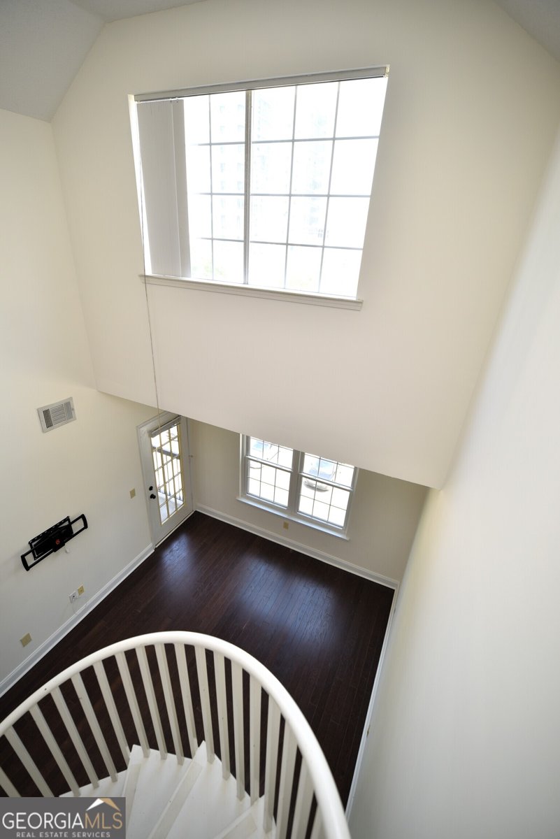 1075 Peachtree Walk Atlanta - 29