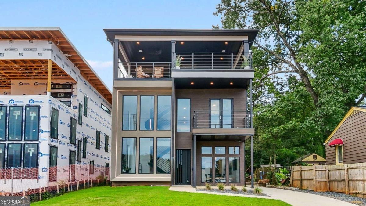 1039 Avondale Avenue Atlanta - 1