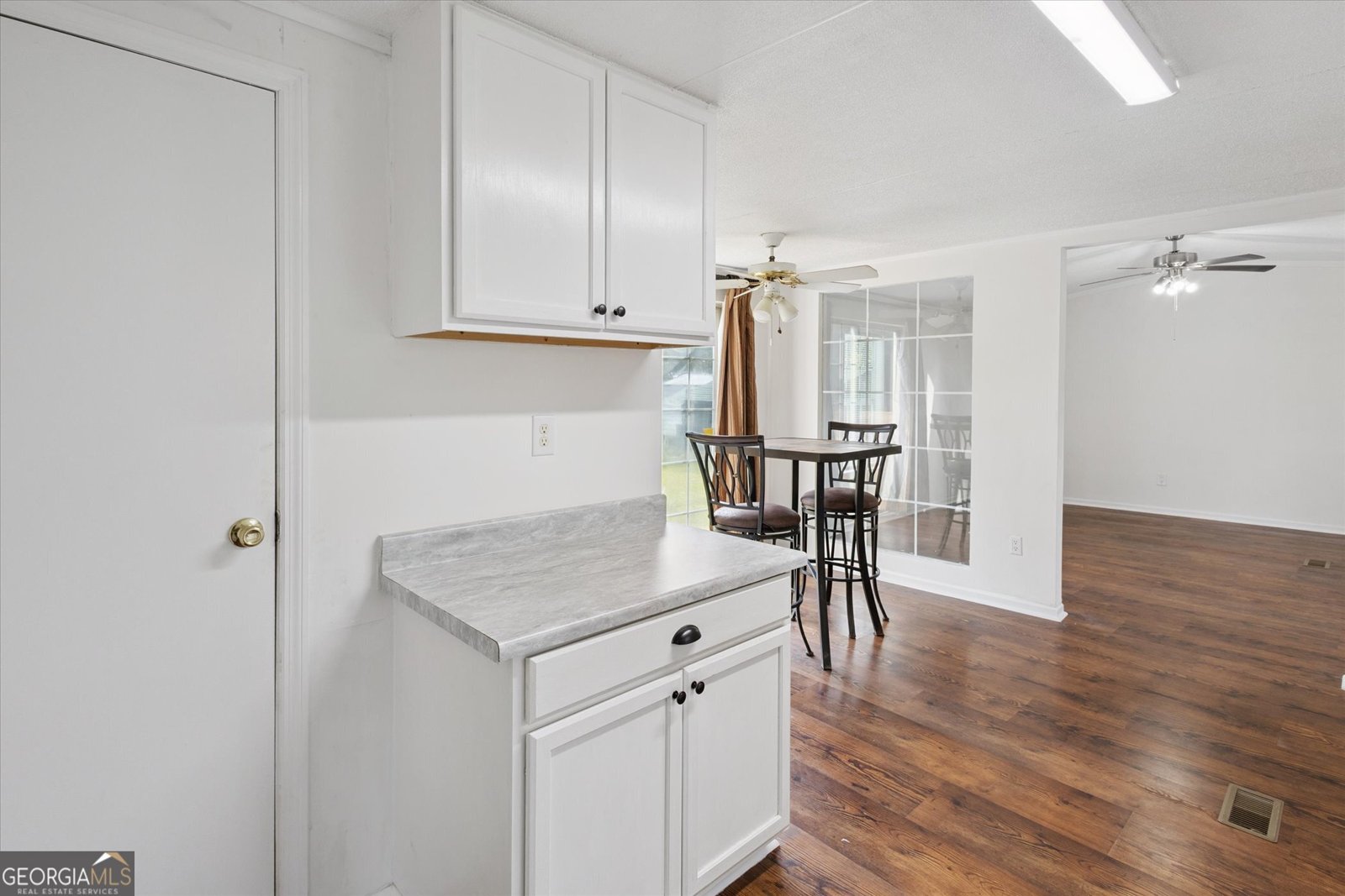 3021 Cowboy Way Portal - 17
