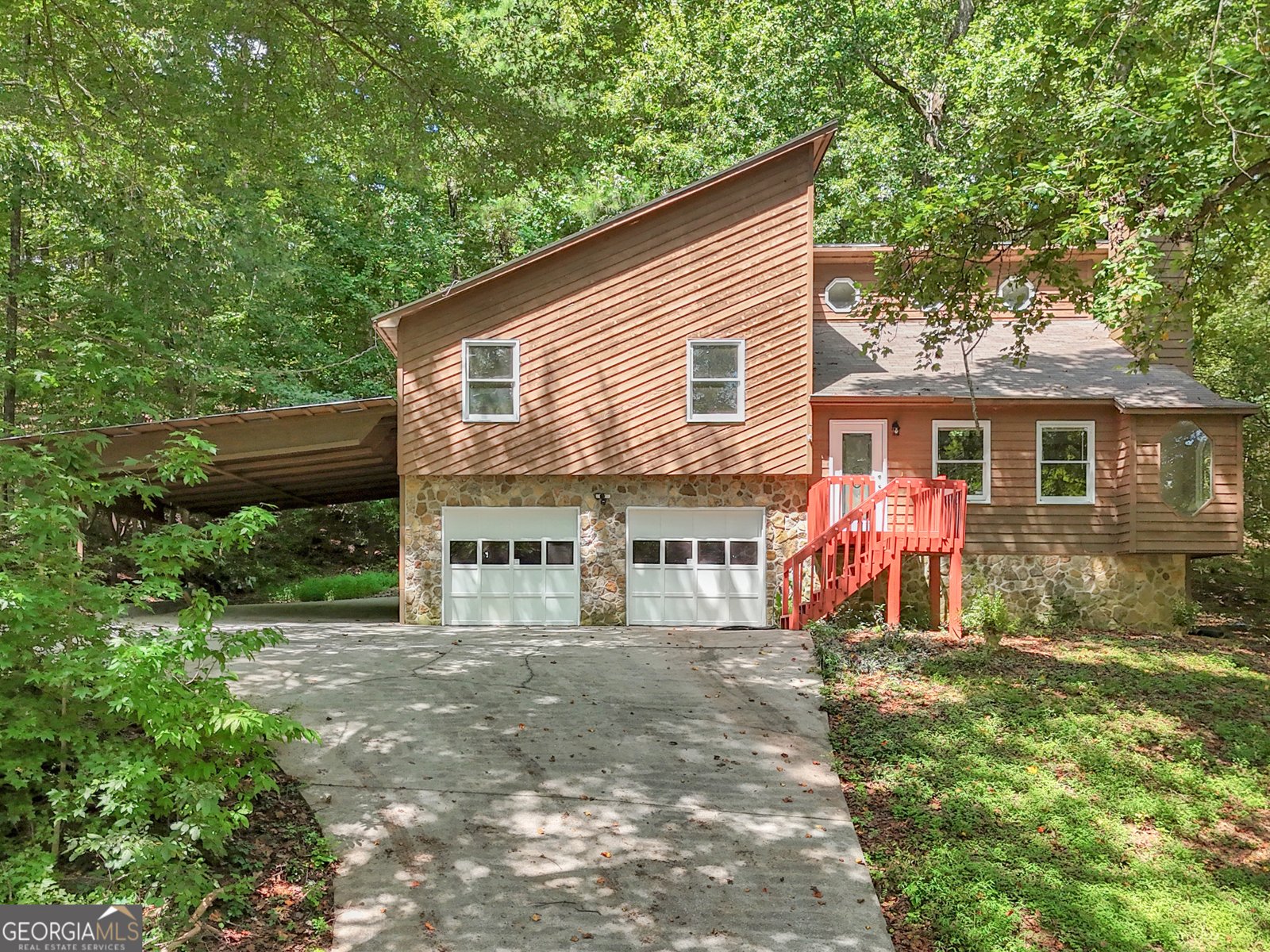 240 Briarcliff Place Stockbridge - 2