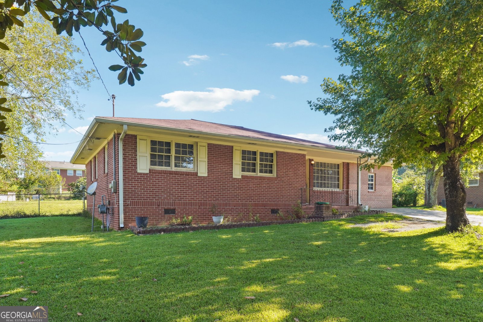 548 Pineridge Drive Forest Park - 5