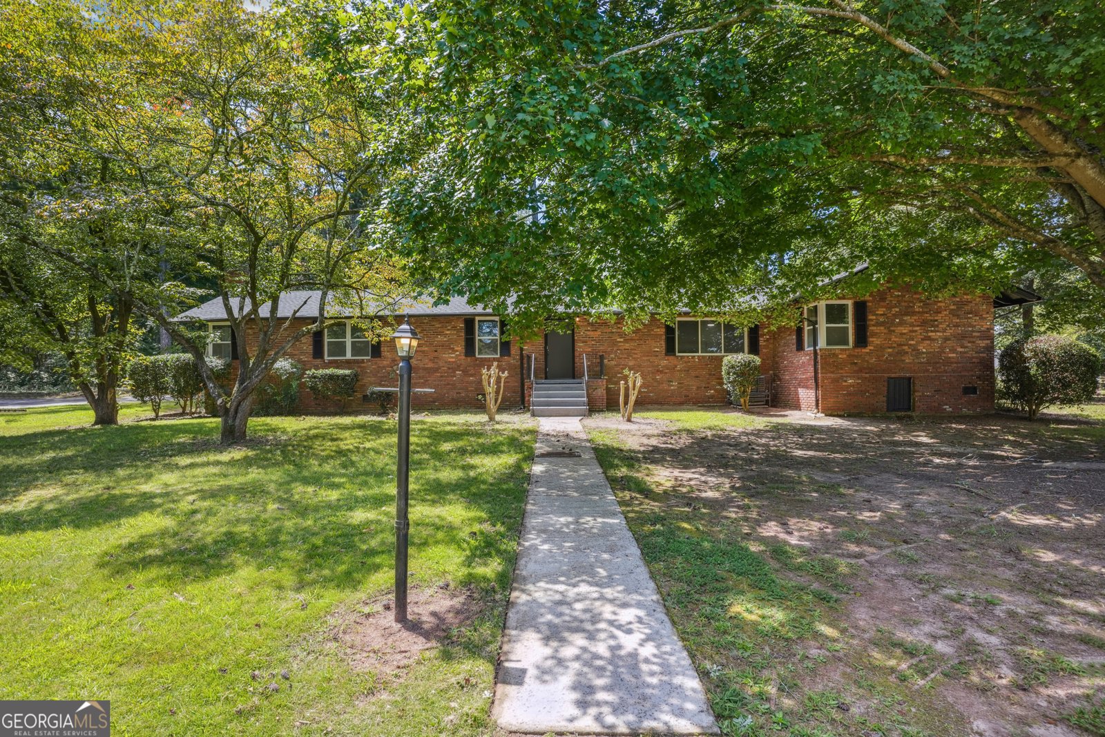 116 Lakepointe Court Stockbridge - 1