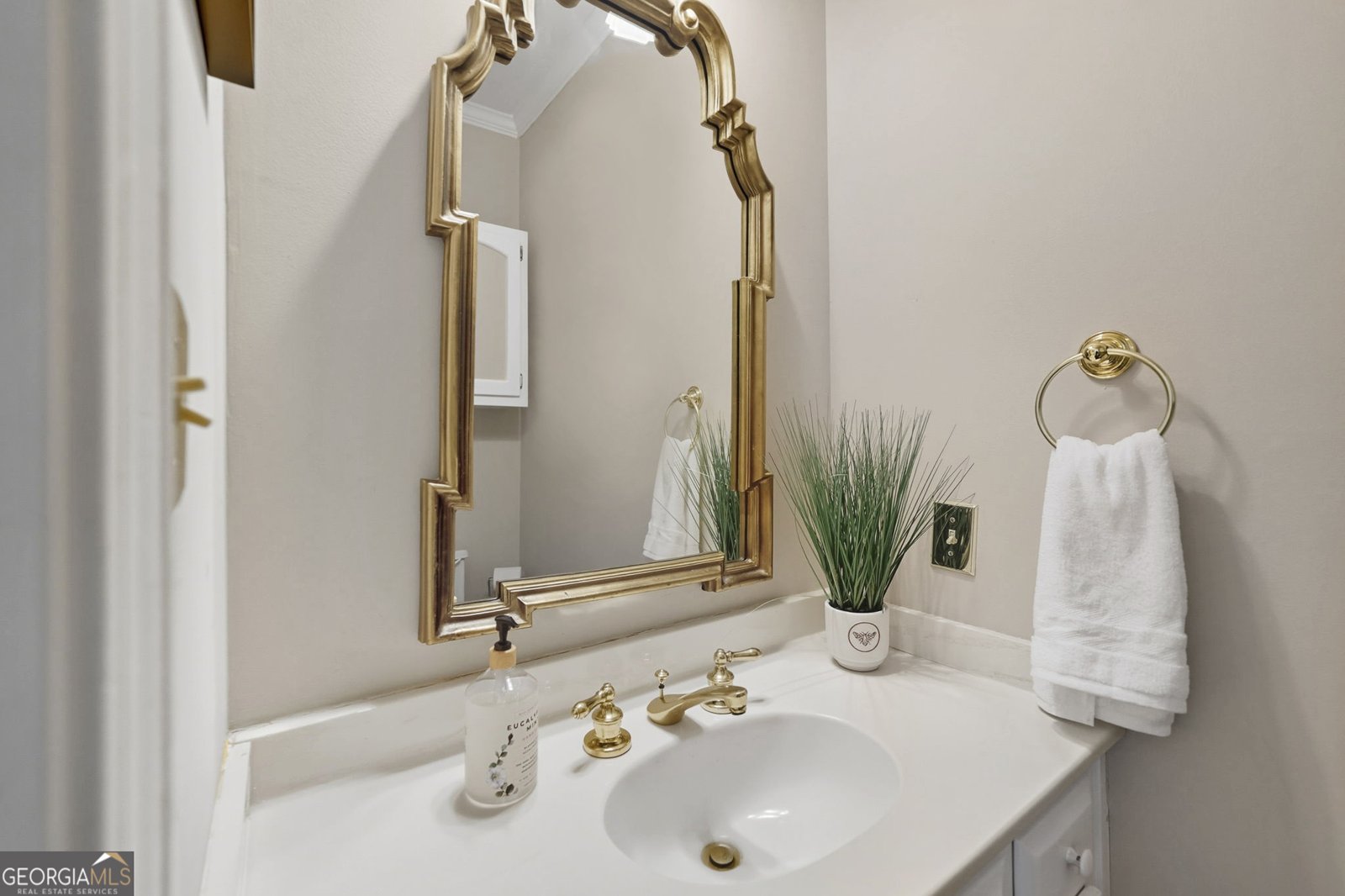 125 Pine Wood Close Roswell - 13