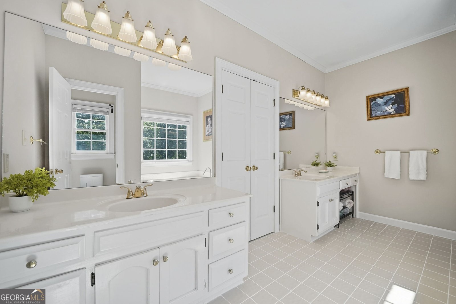 125 Pine Wood Close Roswell - 19