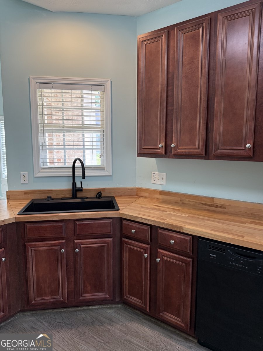 2555 Flat Shoals Road South Fulton - 8