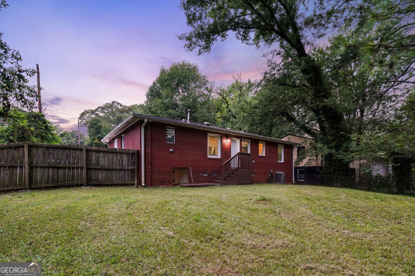 3136 Latona Drive Atlanta - 19