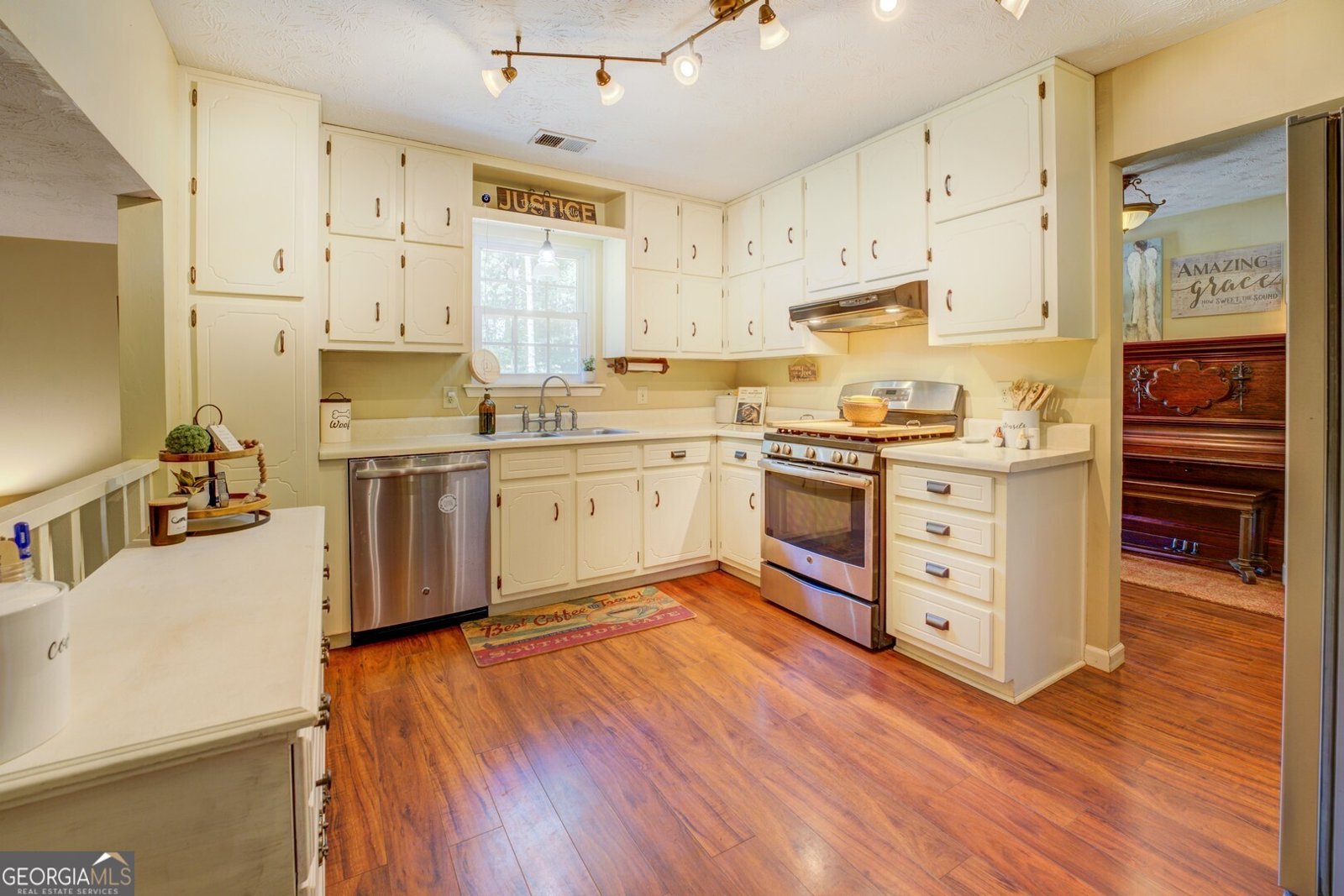 180 Cowan Drive Stockbridge - 12