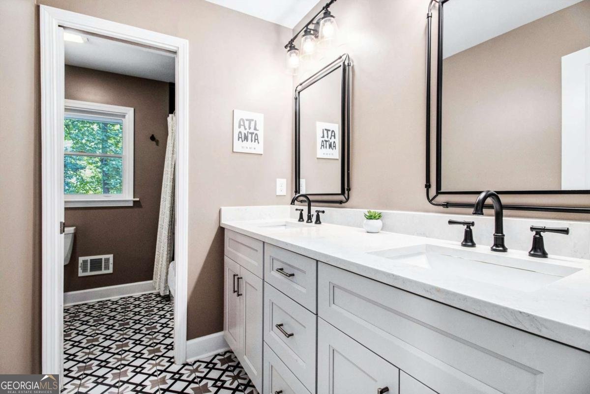 2662 Foster Ridge Road Road Atlanta - 18