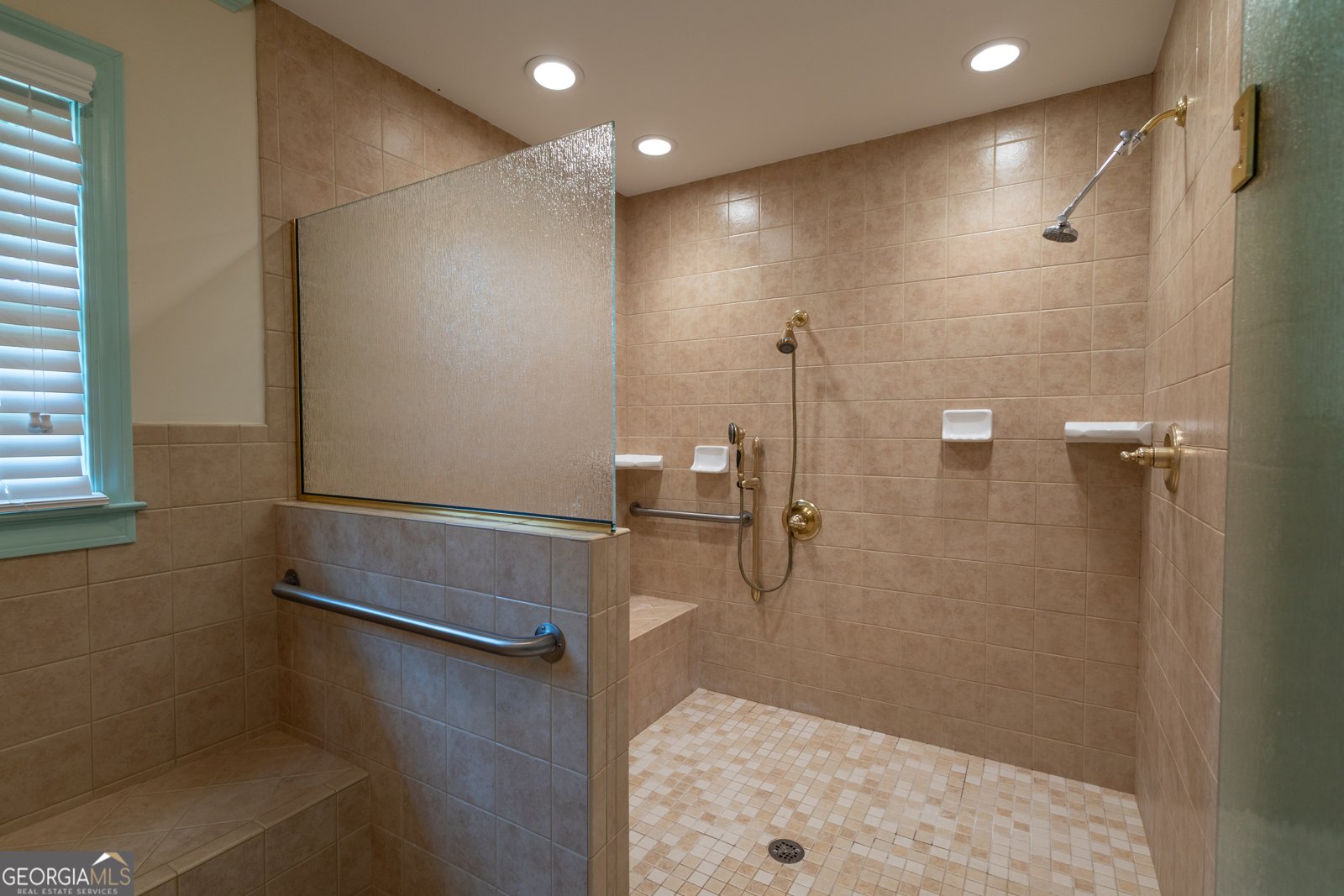 6214 Crestview Drive Covington - 23