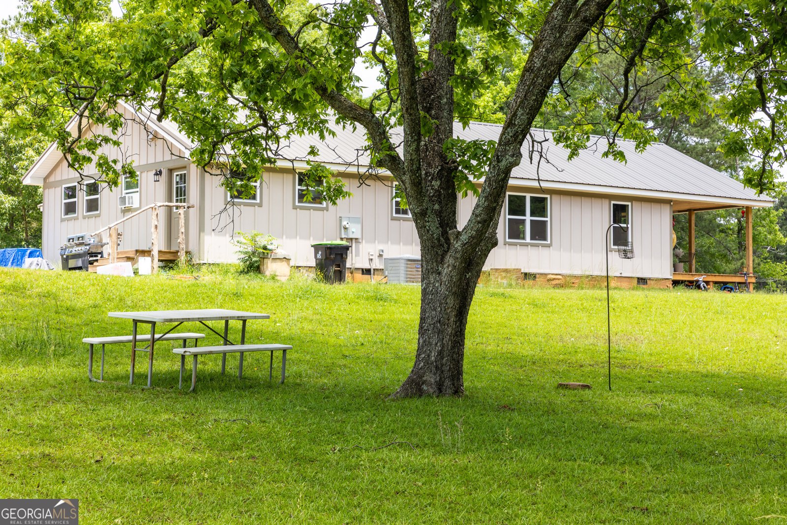655 White Road Thomaston - 11