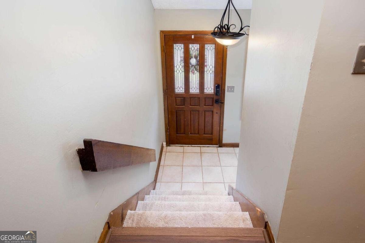 5068 Ravenwood Drive Marietta - 22