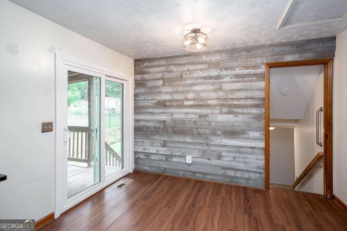 5068 Ravenwood Drive Marietta - 9