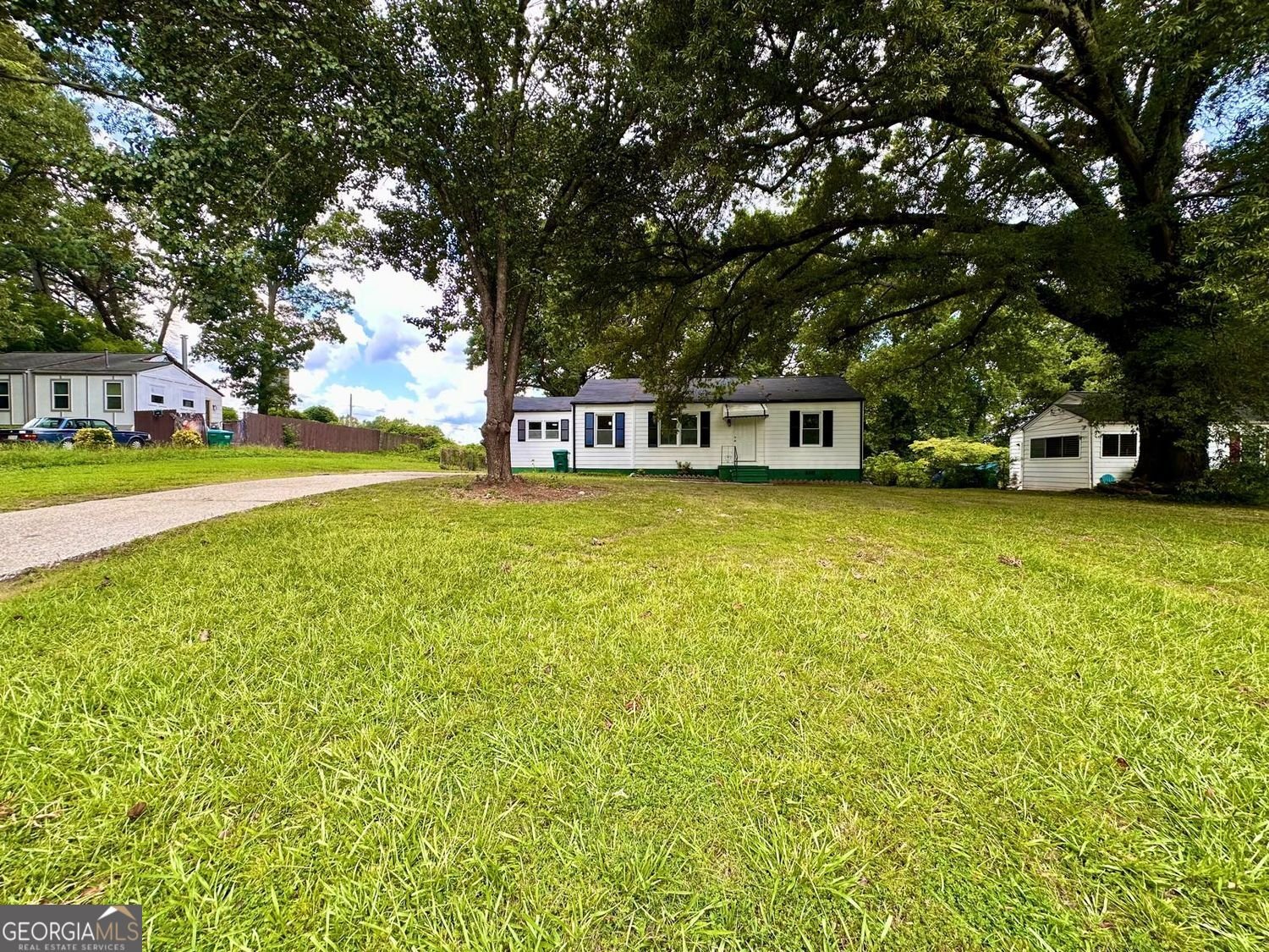 4060 Clay Drive Atlanta - 4