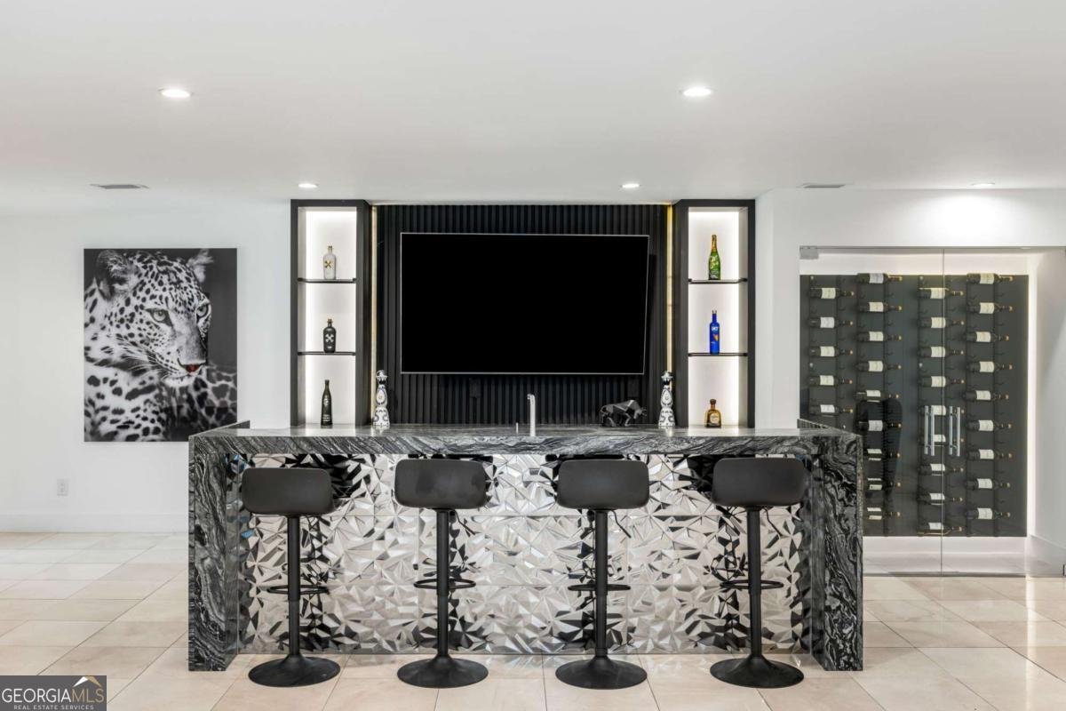 2055 Roxboro Road Atlanta - 27