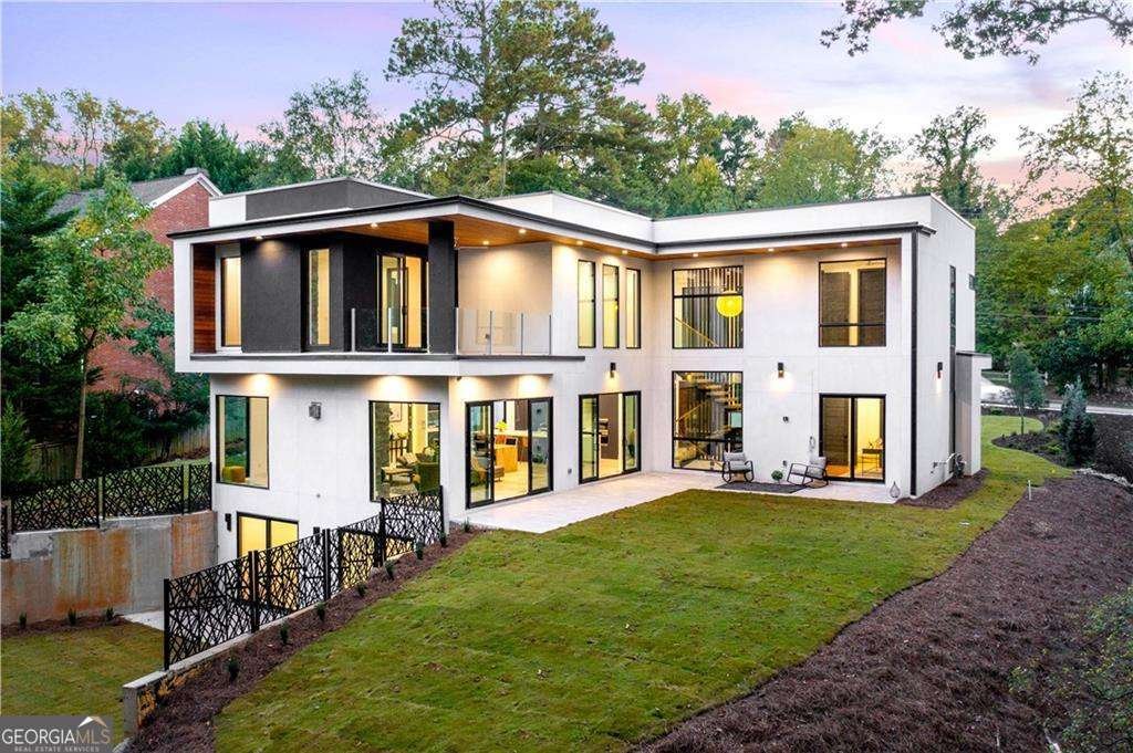 2055 Roxboro Road Atlanta - 33
