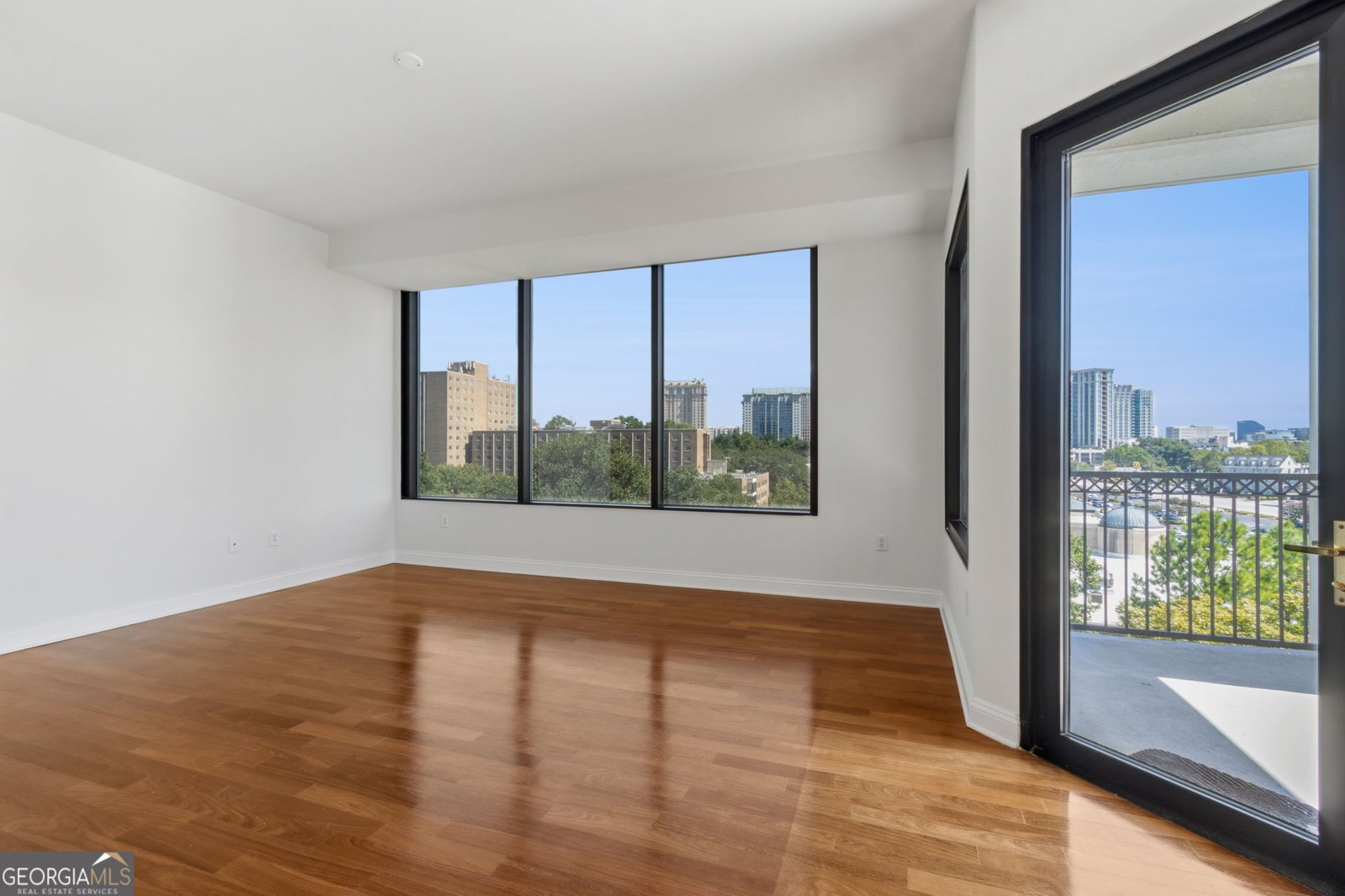 2828 Peachtree Road Atlanta - 13
