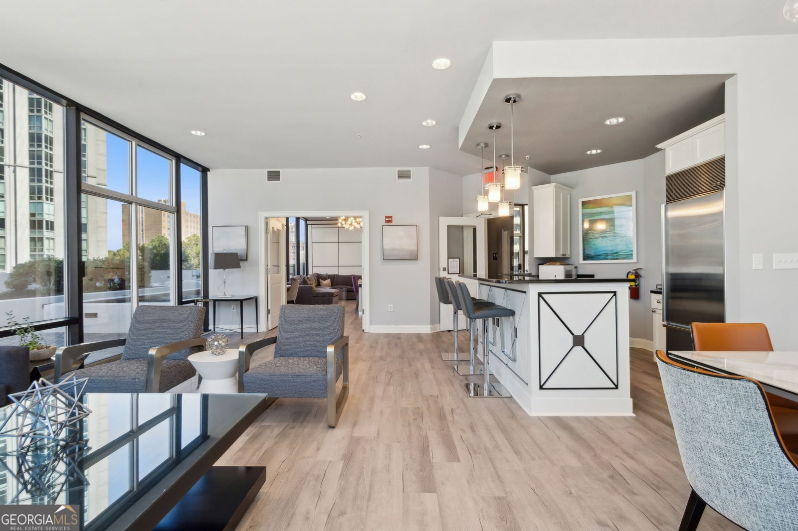 2828 Peachtree Road Atlanta - 46