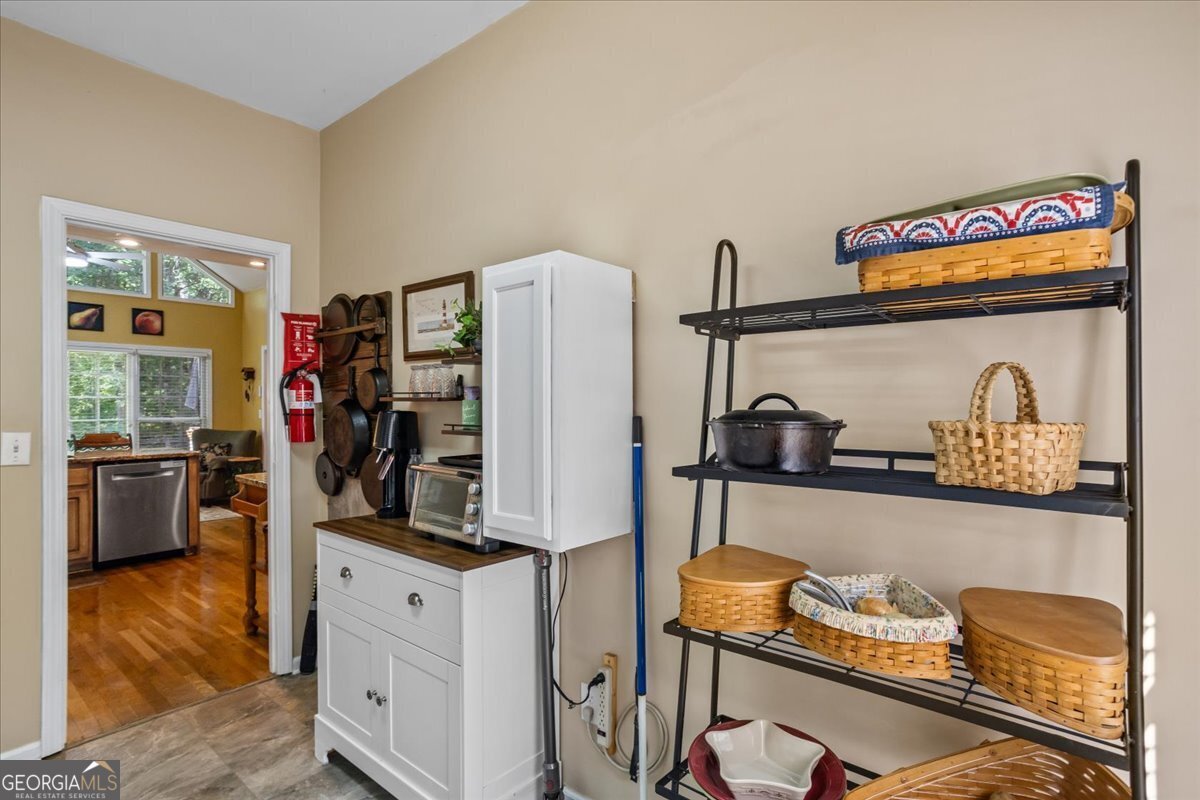 1873 Waterton Trail Grayson - 31