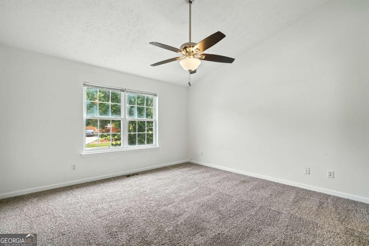 452 Crested View Drive Loganville - 16