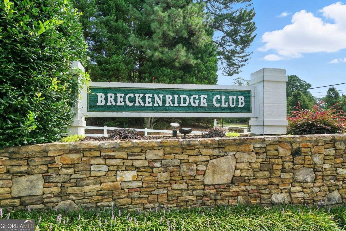 452 Crested View Drive Loganville - 38